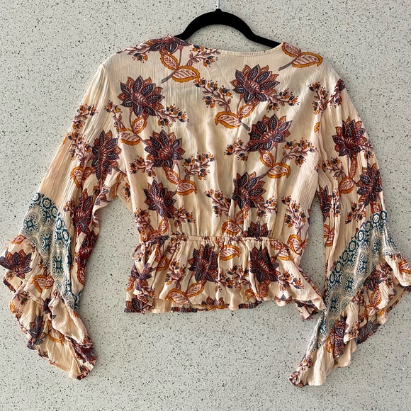 Floral Bohemian Crop Top - Picture 4 of 11